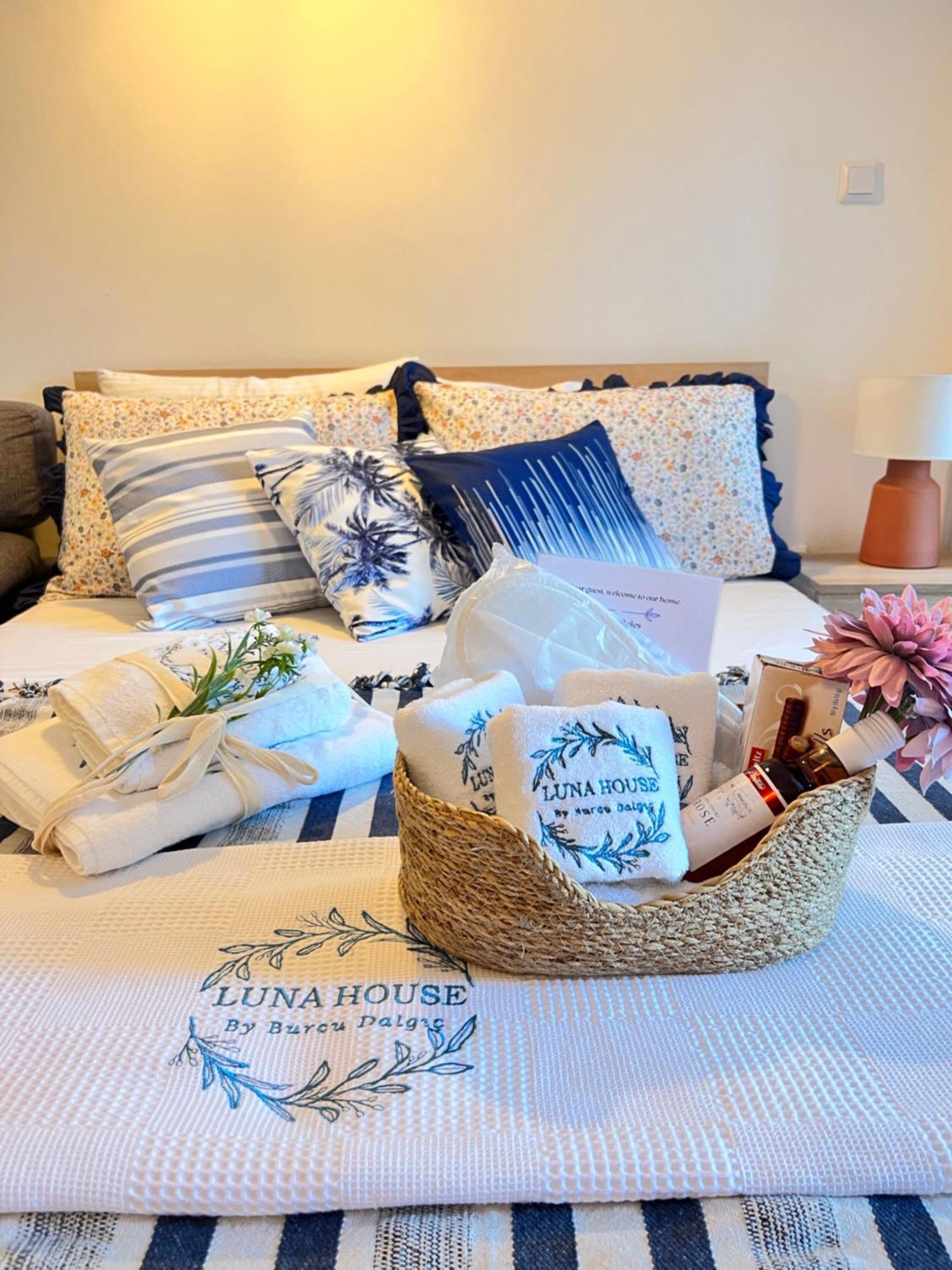 Luna House Apartment *